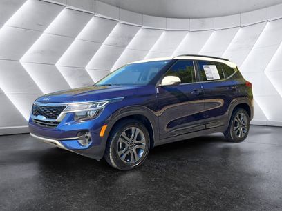 Used 2023 Kia Seltos S w/ Navigation Package