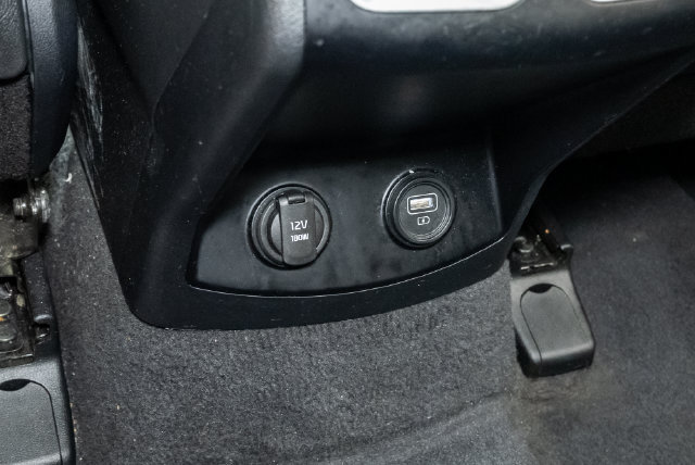 Used 2023 Kia Sorento EX w/ Panoramic Sunroof Package FWD image 27