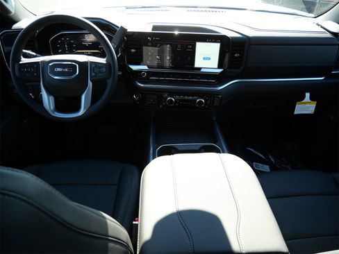 New 2026 GMC Sierra 2500 SLT w/ SLT Premium Package image 2