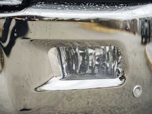 Used 2018 RAM 3500 Laramie Longhorn image 18