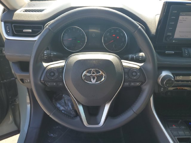 Used 2020 Toyota RAV4 XLE Premium w/ All Weather Liner Package FWD image 29