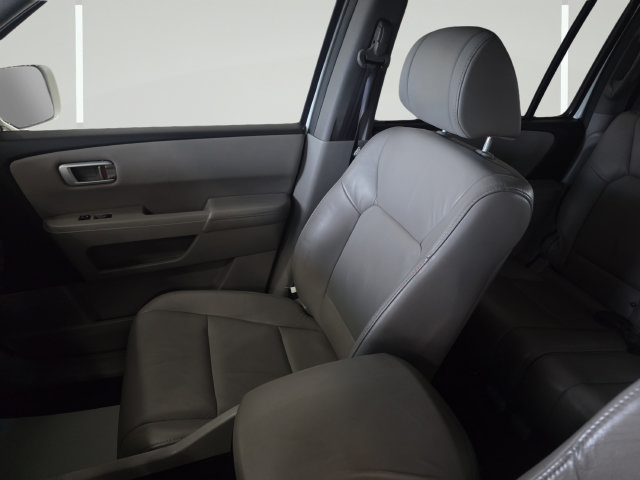Used 2011 Honda Pilot Touring image 21