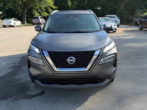 Used 2021 Nissan Rogue SV w/ Premium Package FWD image 8
