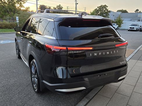 New 2026 INFINITI QX60 Luxe w/ Cargo Package image 12