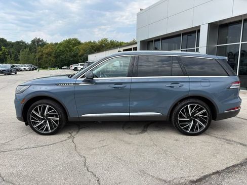 Used 2025 Lincoln Aviator Reserve w/ Equipment Group 201A AWD/4WD image 4