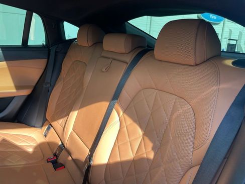 Used 2023 BMW X6 xDrive40i w/ Premium Package image 44