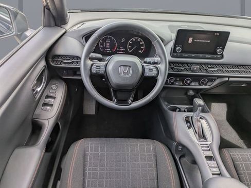 Used 2024 Honda HR-V Sport image 16