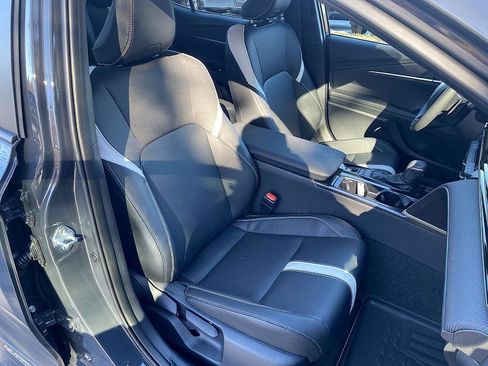 Certified 2025 Toyota Camry SE image 15