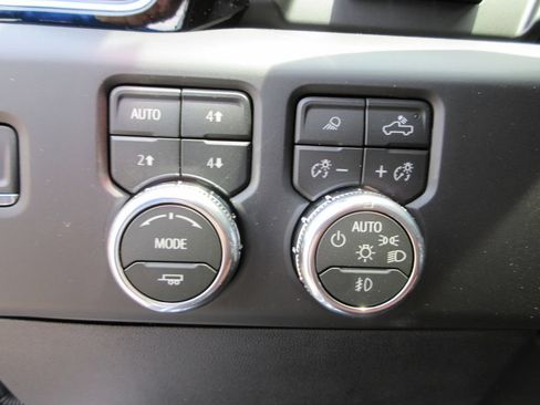 New 2026 GMC Sierra 1500 Denali Ultimate AWD/4WD image 17