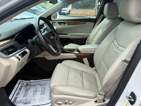 Used 2018 Cadillac XTS Luxury w/ Driver Awareness Package FWD image 14