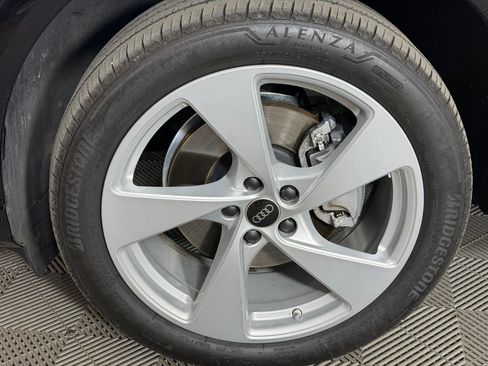 Certified 2025 Audi Q5 Premium w/ Premium Plus AWD/4WD image 12