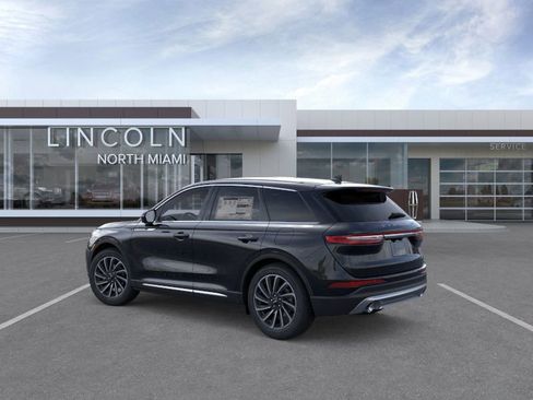 New 2025 Lincoln Corsair Reserve image 4