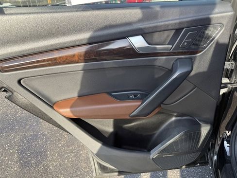 Used 2018 Audi Q5 2.0T Premium Plus w/ Premium Plus Package image 40