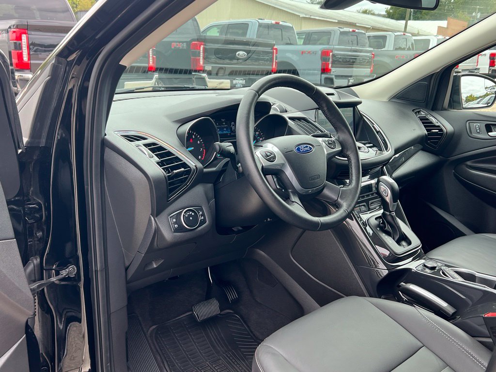 Used 2016 Ford Escape Titanium AWD/4WD image 13