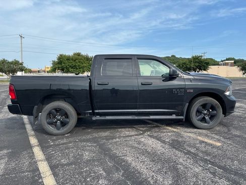 Used 2020 RAM 1500 Express w/ Wheel & Sound Group AWD/4WD image 4