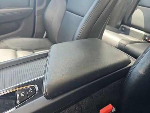 Used 2024 Volvo S60 B5 Core FWD image 24