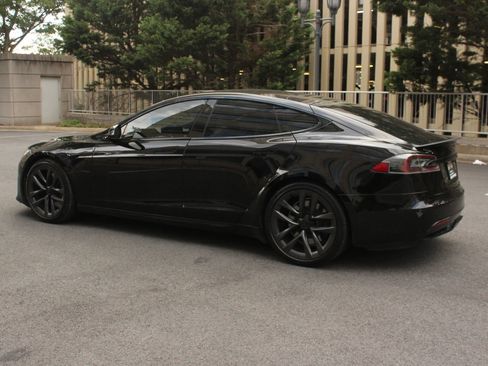Used 2021 Tesla Model S Plaid AWD/4WD image 9