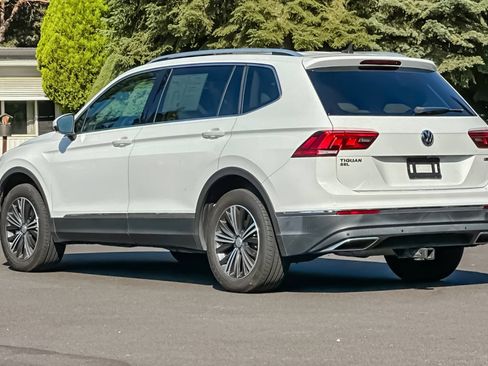 Used 2019 Volkswagen Tiguan SEL w/ 3rd Row Seat Package AWD/4WD image 6