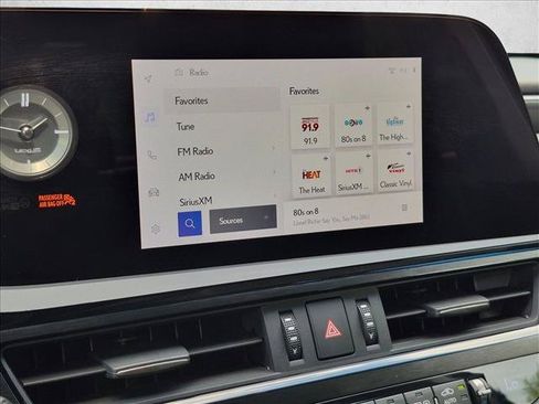Used 2024 Lexus ES 350 w/ Accessory Package (Z1) FWD image 9