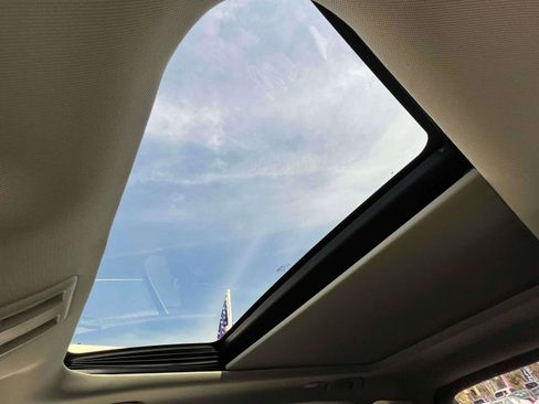 Used 2023 Nissan Murano Platinum w/ Cargo Package image 9