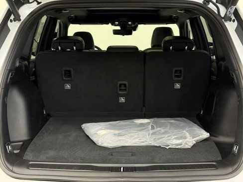 New 2025 Jeep Grand Cherokee Limited w/ Luxury Tech Group II image 7