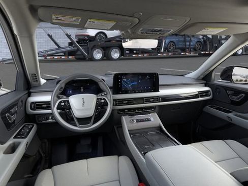 New 2026 Lincoln Aviator Reserve w/ Jet Appearance Package image 9
