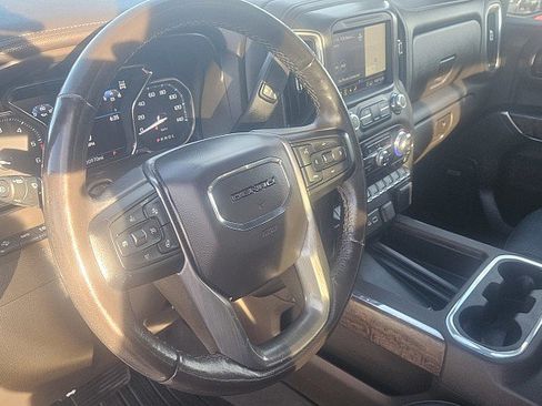 Used 2020 GMC Sierra 1500 Denali w/ Denali Ultimate Package AWD/4WD image 17