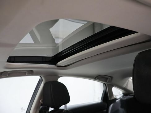 Used 2018 Honda Civic EX image 9