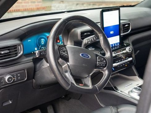Used 2022 Ford Explorer ST w/ Equipment Group 401A AWD/4WD image 21