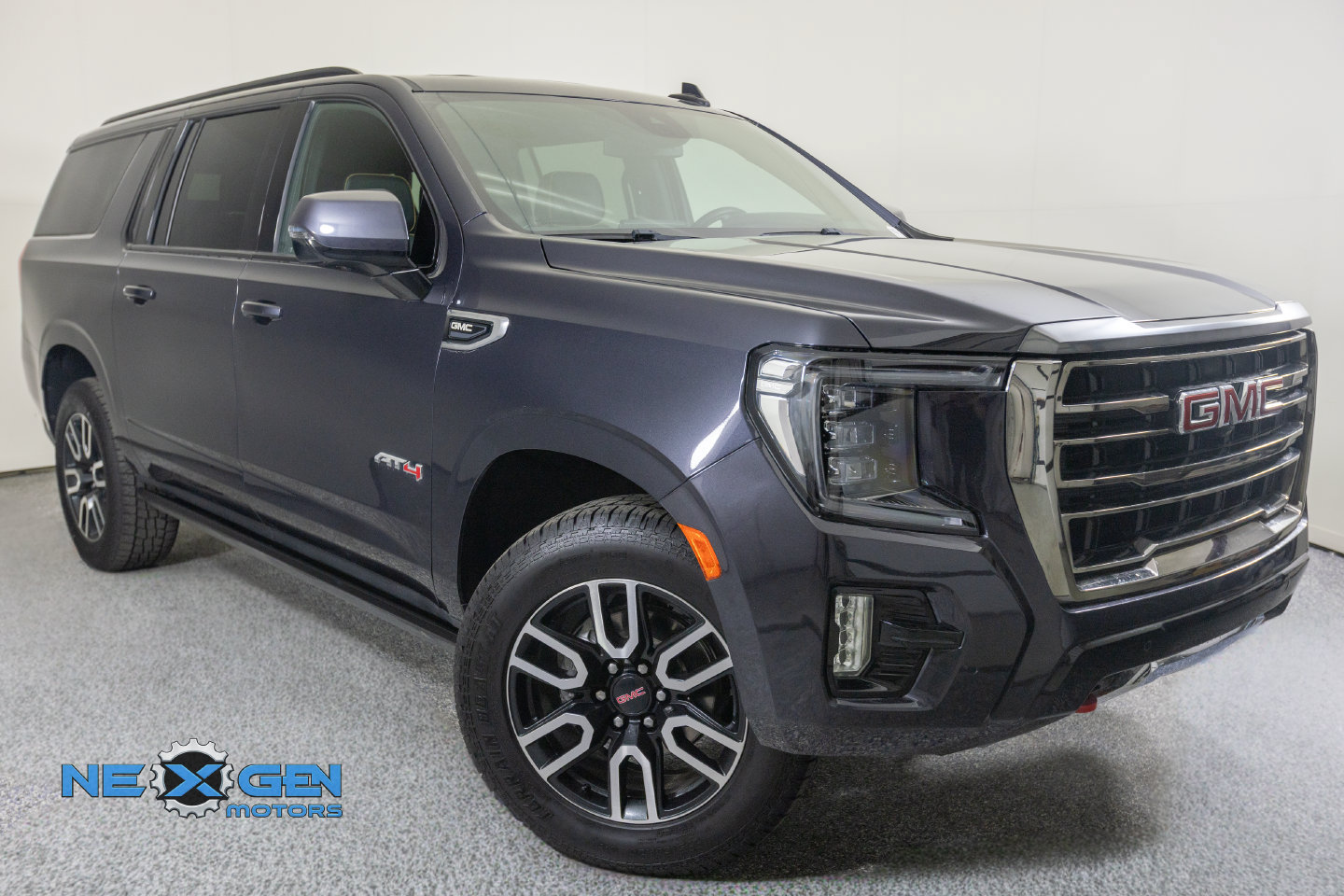 Used 2023 GMC Yukon XL AT4 w/ AT4 Premium Package AWD/4WD image 1