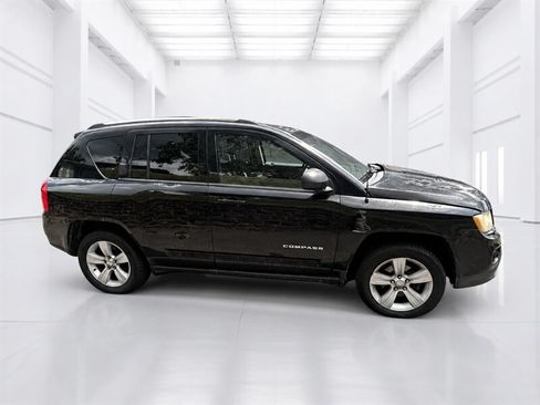 Used 2012 Jeep Compass Sport AWD/4WD image 3