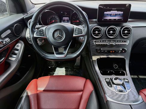 Used 2018 Mercedes-Benz GLC 300 4MATIC Coupe image 18