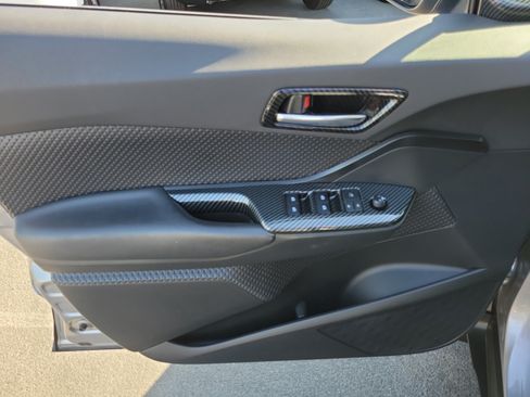 Used 2019 Toyota C-HR LE FWD image 10
