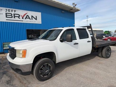 Used 2013 GMC Sierra 3500 W/T w/ Skid Plate Package AWD/4WD image 2