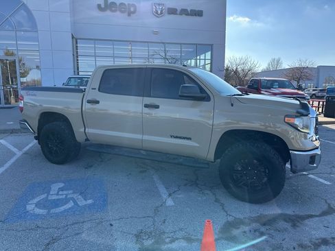 Used 2019 Toyota Tundra SR5 image 36