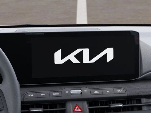 New 2025 Kia K4 FWD image 20