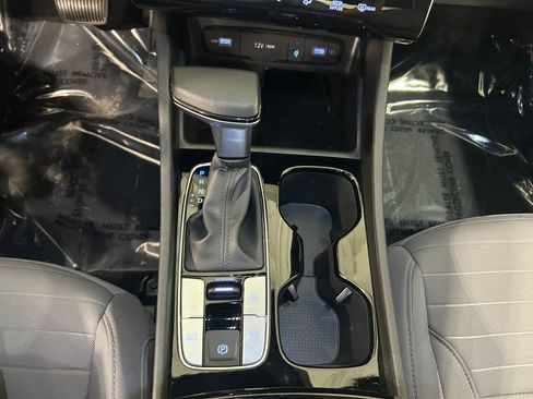 Used 2024 Hyundai Santa Cruz SEL w/ Activity Package FWD image 17