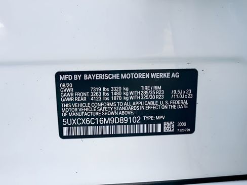 Used 2021 BMW ALPINA XB7 image 39