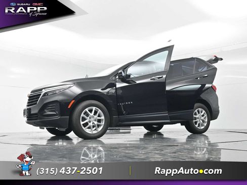 Used 2023 Chevrolet Equinox LS AWD/4WD image 33