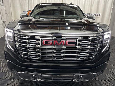 Used 2024 GMC Sierra 1500 Denali w/ Denali Carbonpro Edition image 4