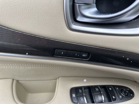Used 2017 INFINITI QX60 Luxe w/ Premium Plus Package AWD/4WD image 42