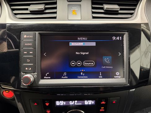 Used 2019 Nissan Sentra SR image 19