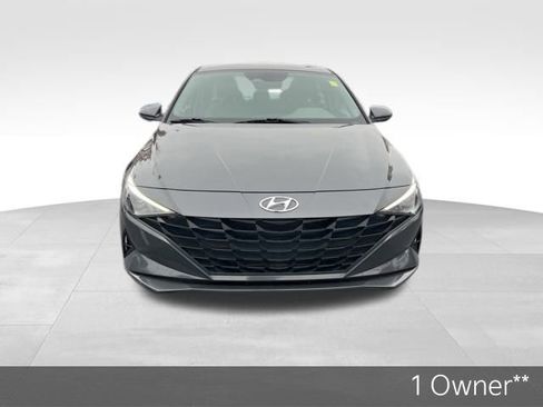 Used 2023 Hyundai Elantra SEL image 2