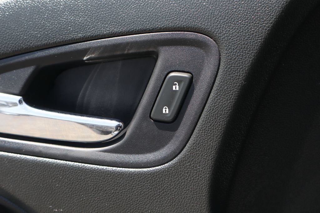 Used 2021 Chevrolet Colorado LT w/ Fleet Safety Package RWD image 19