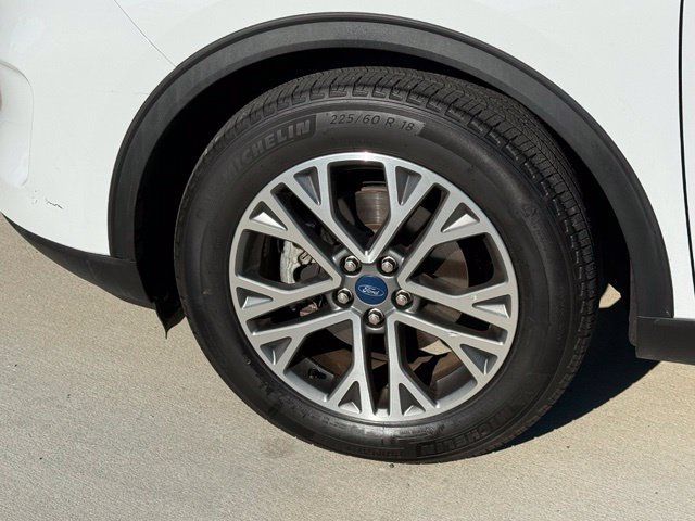 Used 2022 Ford Escape SEL FWD image 4