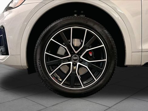 Certified 2023 Audi SQ5 Premium Plus w/ Premium Plus Package AWD/4WD image 10