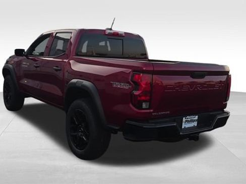 Certified 2024 Chevrolet Colorado Trail Boss w/ Technology Package AWD/4WD image 3