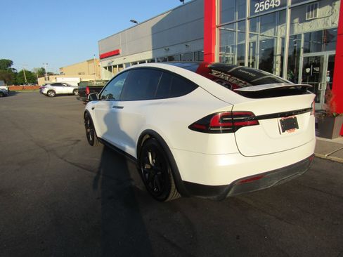 Used 2023 Tesla Model X AWD/4WD image 7