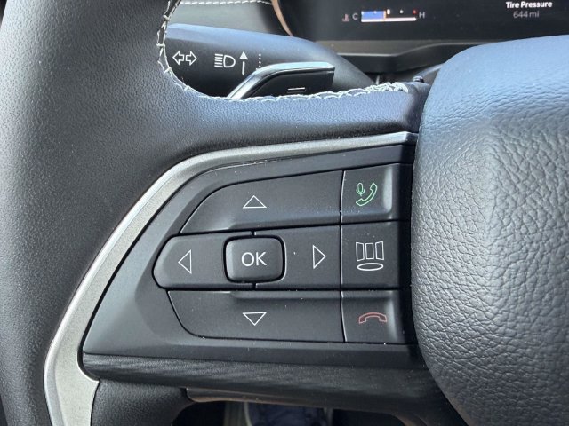 Used 2025 Jeep Grand Cherokee L Laredo w/ Luxury Tech Group I RWD image 27