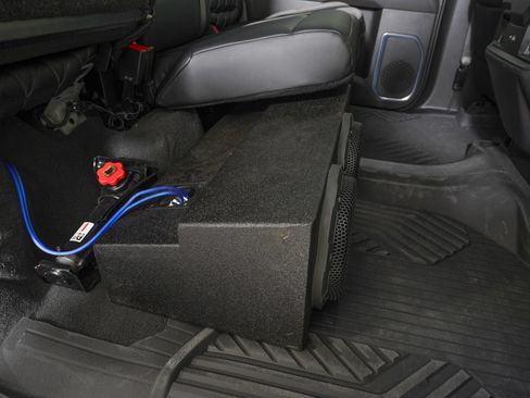 Used 2024 Chevrolet Silverado 1500 LT Trail Boss w/ Convenience Package II AWD/4WD image 12